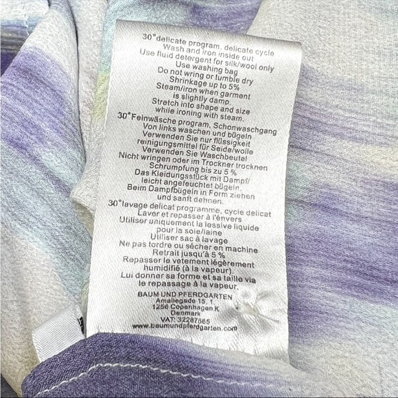 BAUM UND PFERDGARTEN Silk Blend Abstract Print Cuff Short Sleeve Button Up Top 2 - Picture 12 of 13